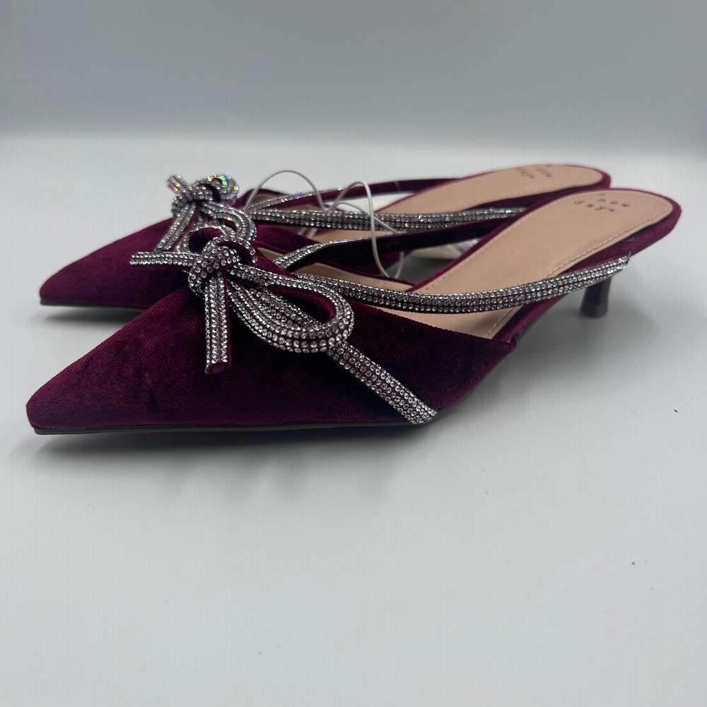 A New Day Gwen Burgundy Velvet Rhinestone Bow Kitten Heel Mules Mens 6